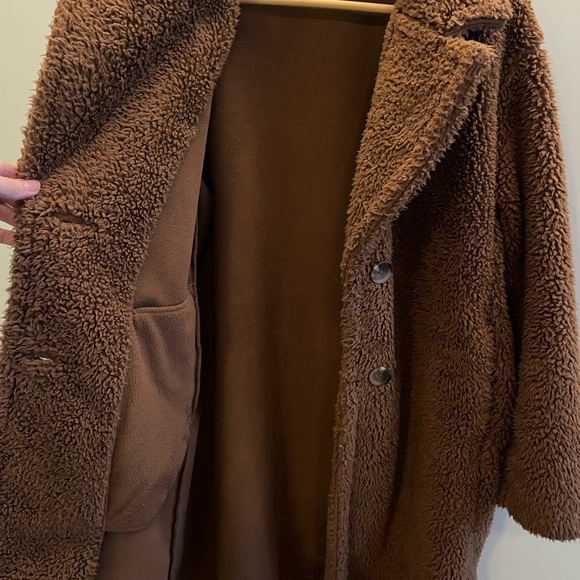 Uniqlo Cozy Brown Teddy Coat - Picture 5 of 6